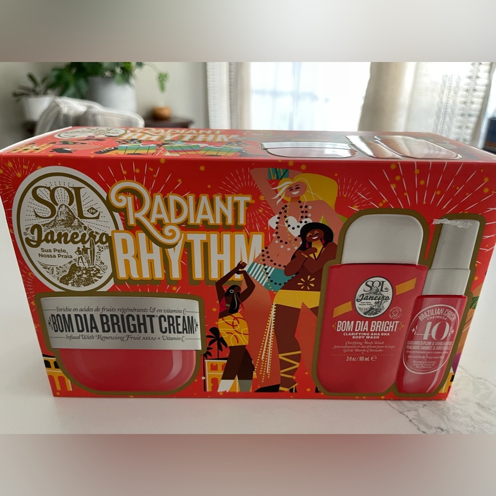 ✨Sol de Janeiro Gift Set - BRAND NEW ✨